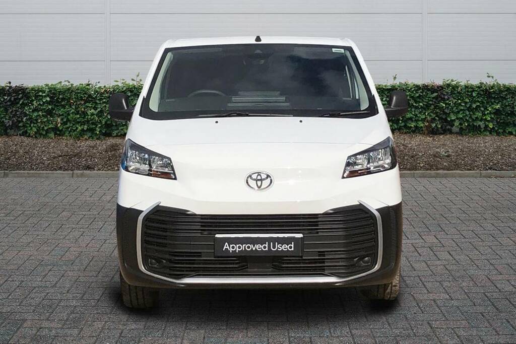 Toyota PROACE 2.0D 145 Icon Van FG74GWZ White #3