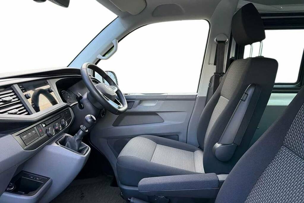Volkswagen Transporter 2.0 Tdi 150 Highline Kombi Van WF74PNX White #2