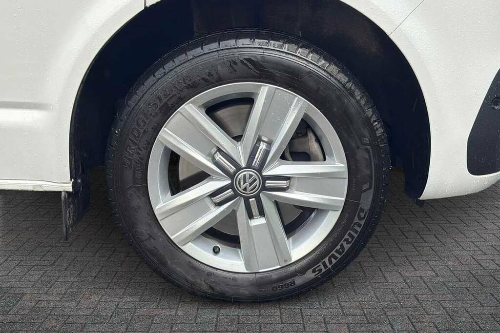Volkswagen Transporter 2.0 Tdi 150 Highline Kombi Van WF74PNX White #5