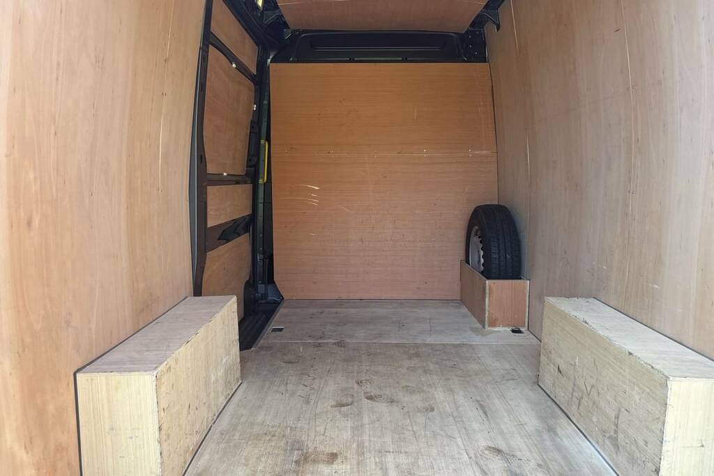 Volkswagen Crafter 2.0 Tdi 140Ps Startline High Roof Van Grey #2