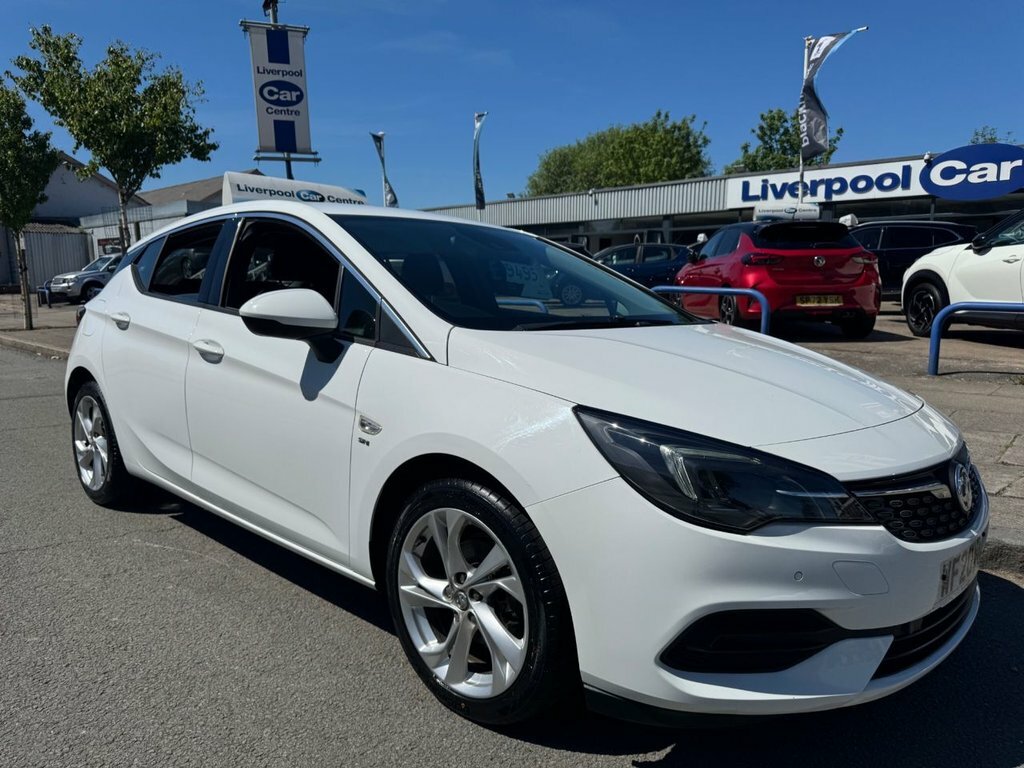Vauxhall Astra 1.2L Sri White