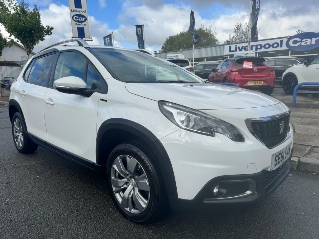 Peugeot 2008 1.2L Signature White