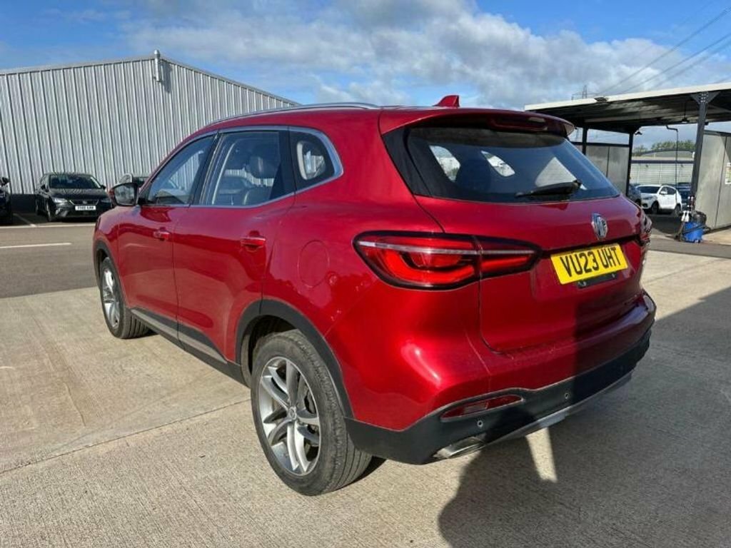 MG HS 1.5L Excite VU23UHT Red #5