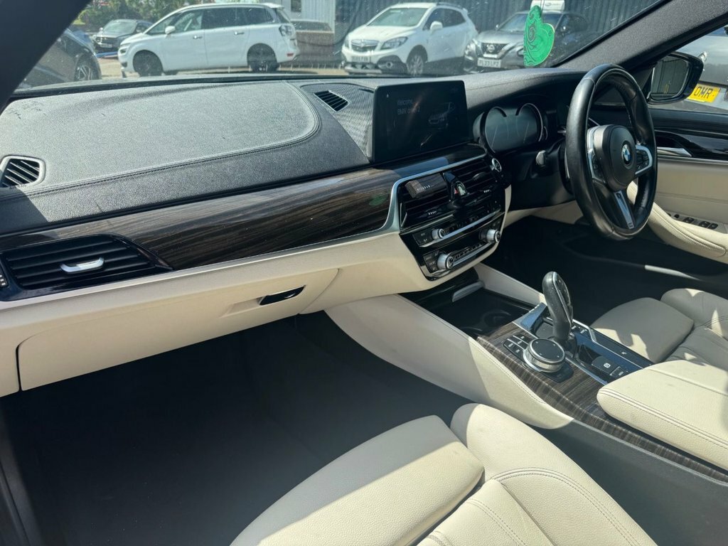 BMW 5 Series 2L M Sport B22DML Black #4