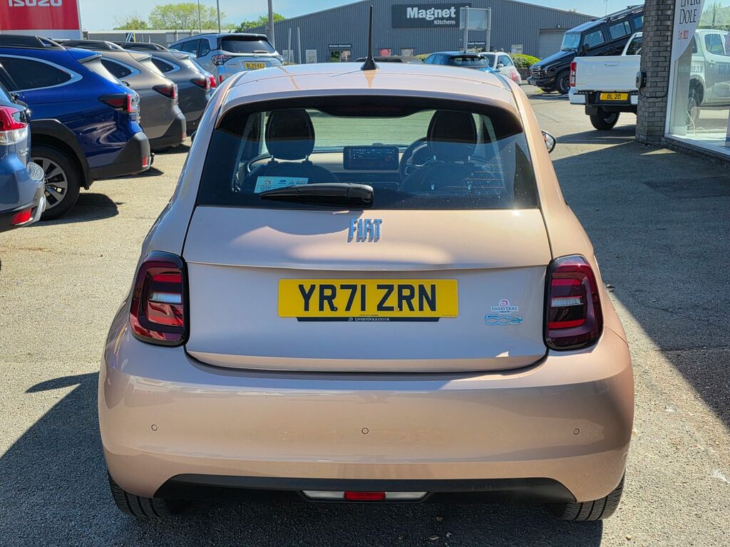 Fiat 500E 42Kwh Icon YR71ZRN Gold #5