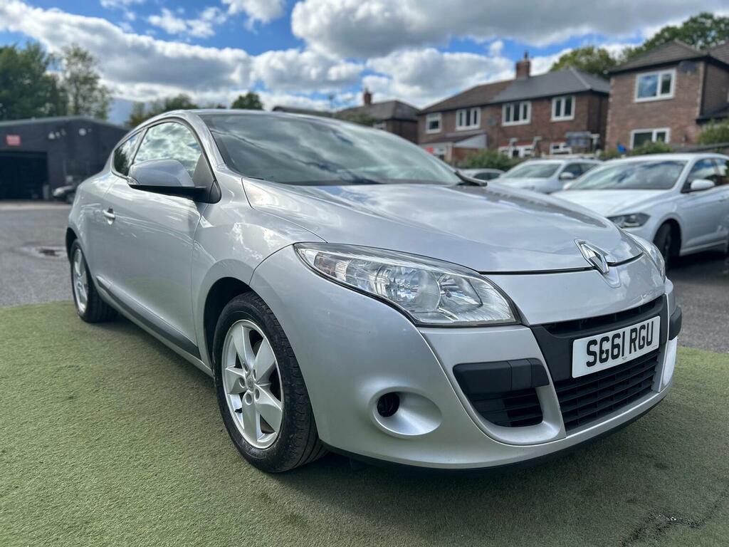 Renault Megane Coupe 1.6 16V Dynamique Tomtom Euro 5 201161 Silver