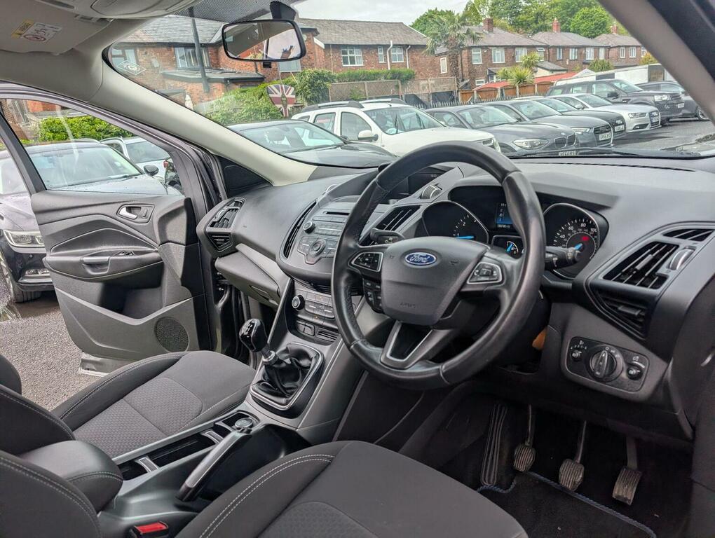 Ford Kuga Suv 1.5 Tdci Zetec Euro 6 Ss 201818 WT18LVP Grey #2