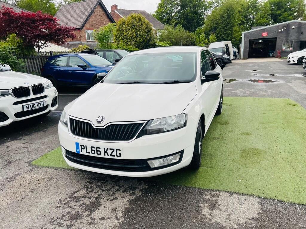 Skoda Rapid Hatchback 1.2 Tsi Sport Euro 6 Ss 201666 White #3