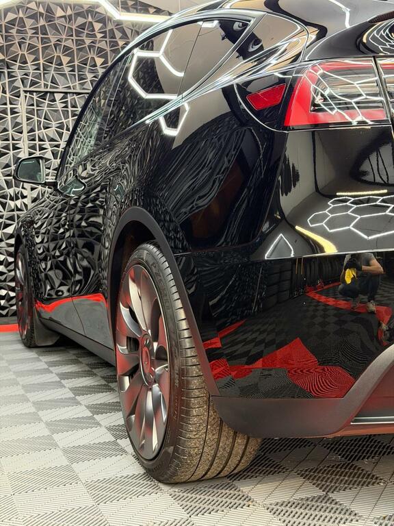 Tesla Model Y Suv Dual Motor Performance 4Wde 20242 LG24ZBO Black #6