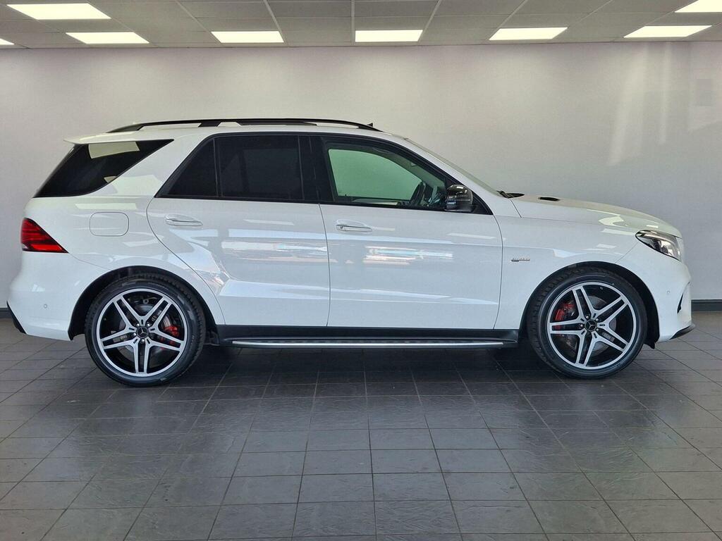 Mercedes-Benz GLE Class Suv 3.0 Gle43 V6 Amg Premium Plus G-tronic 4Mati White #4