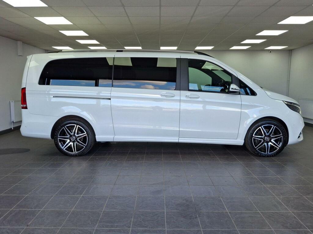 Mercedes-Benz V Class Mpv 2.0 V300d Amg Line G-tronic Euro 6 Ss HX24UXP White #4
