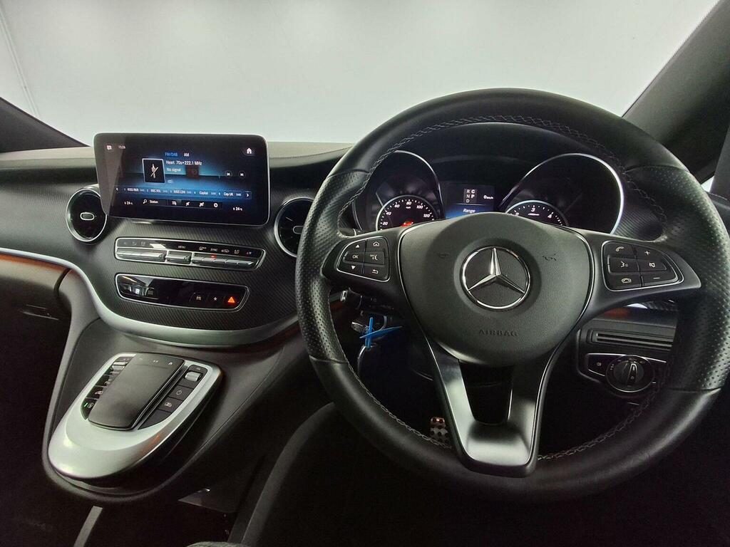 Mercedes-Benz V Class Mpv 2.0 V300d Amg Line G-tronic Euro 6 Ss HX24UXP White #6