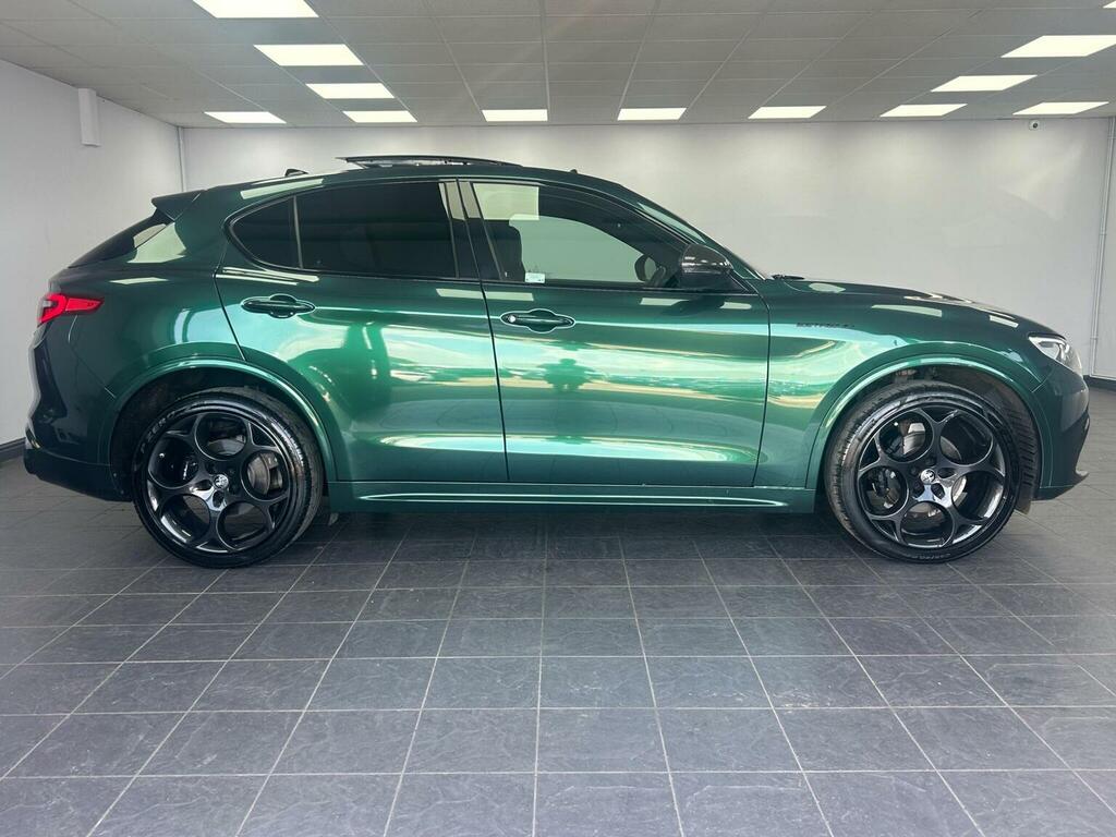 Alfa Romeo Stelvio Suv 2.0T Estrema Q4 Awd Euro 6 Ss 202 Green #3