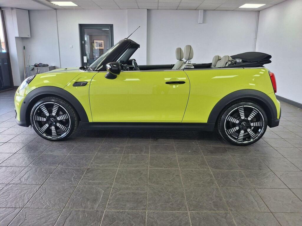 Mini Convertible Convertible 2.0 Cooper S Exclusive Steptronic Euro Yellow #2