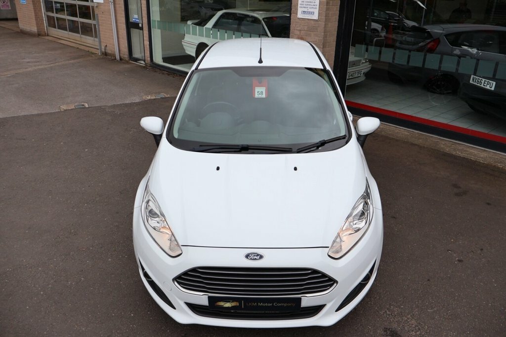 Ford Fiesta 1.3L Zetec White #4