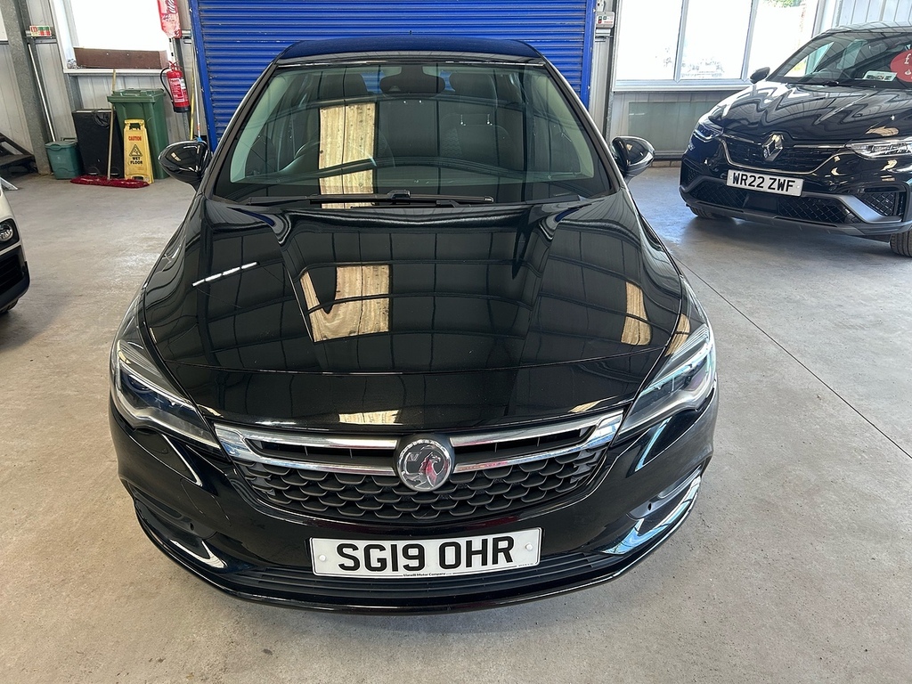 Vauxhall Astra 1.4I Turbo Sri Nav Hatchback Eur SG19OHR Black #3