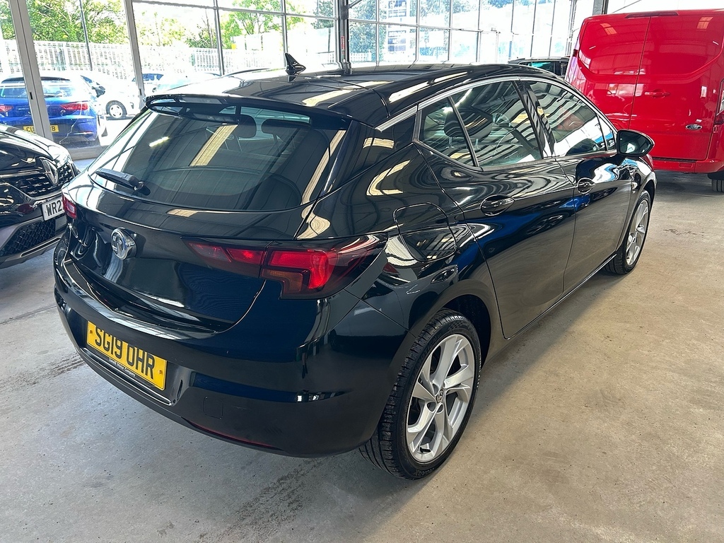 Vauxhall Astra 1.4I Turbo Sri Nav Hatchback Eur SG19OHR Black #4