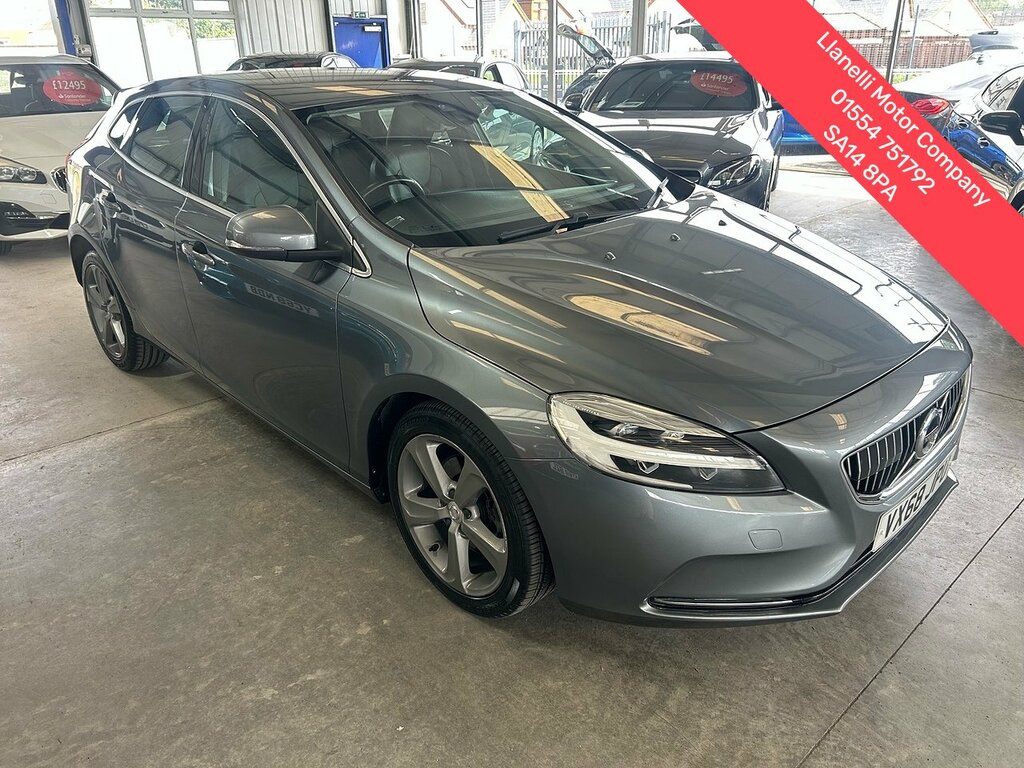 Volvo V40 2.0 T3 Gpf Inscription Hatchback Grey