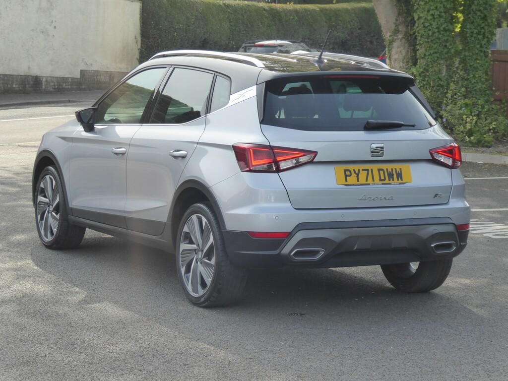 Seat Arona Suv 1.0 Tsi 110 Fr Sport 202271 PY71DWW Silver #4