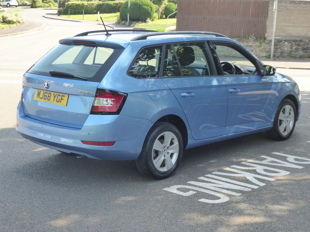 Skoda Fabia Estate 1.0 Tsi Se Estate 201868 MJ68YGF Blue #5