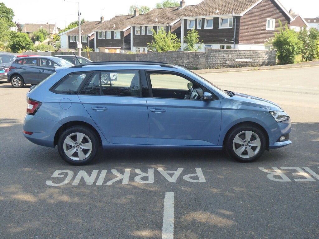 Skoda Fabia Estate 1.0 Tsi Se Estate 201868 MJ68YGF Blue #6