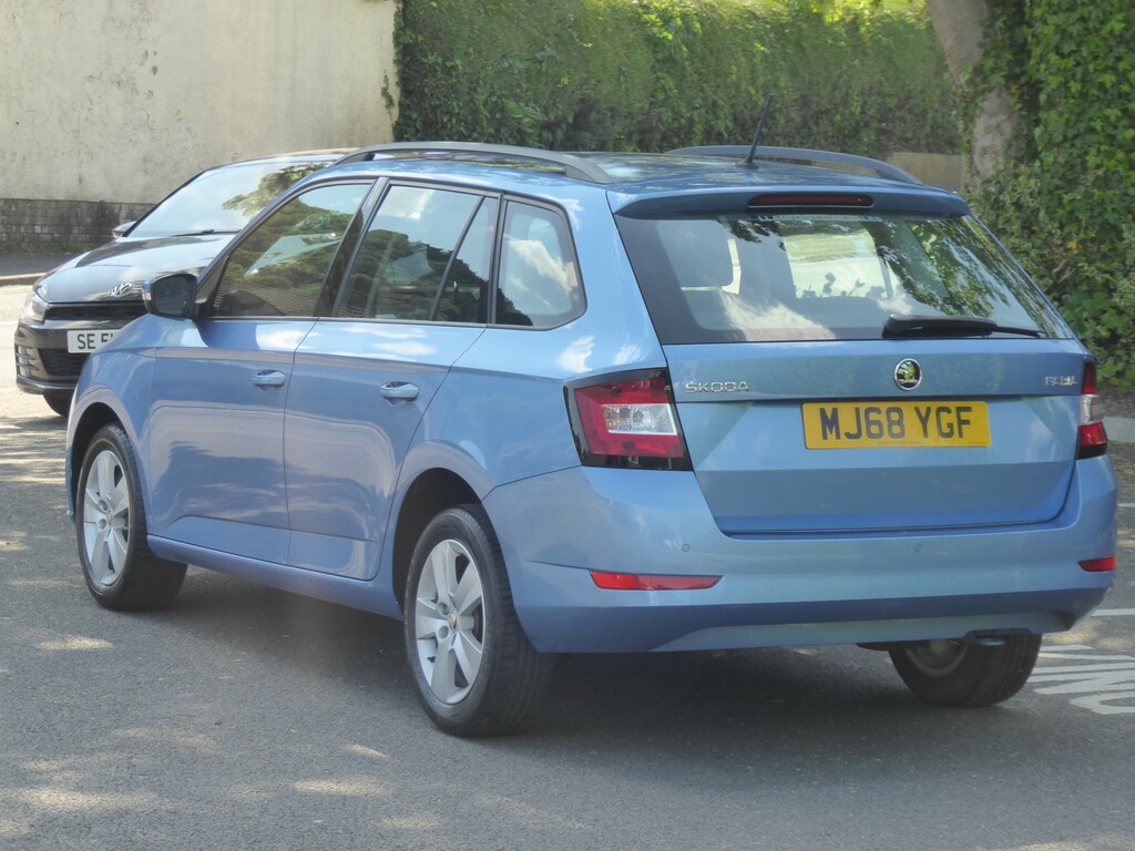 Skoda Fabia Estate 1.0 Tsi Se Estate 201868 MJ68YGF Blue #4