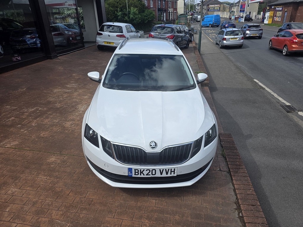 Skoda Octavia Tdi Se Technology BK20VVH White #6