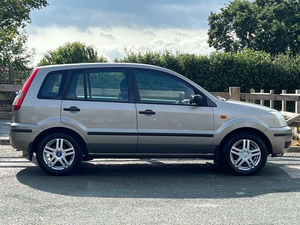 Ford Fusion 1.4 Tdci 2 Local Car Great Miles Amazing Mpg Silver #4