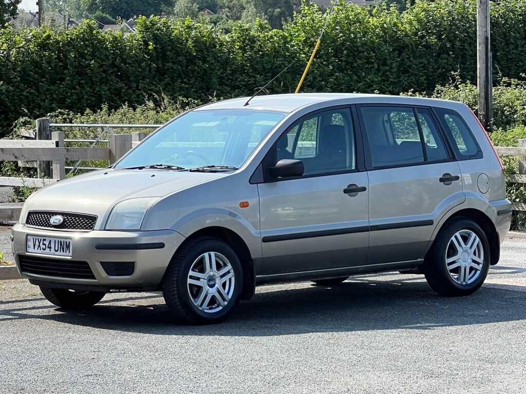 Ford Fusion 1.4 Tdci 2 Local Car Great Miles Amazing Mpg Silver