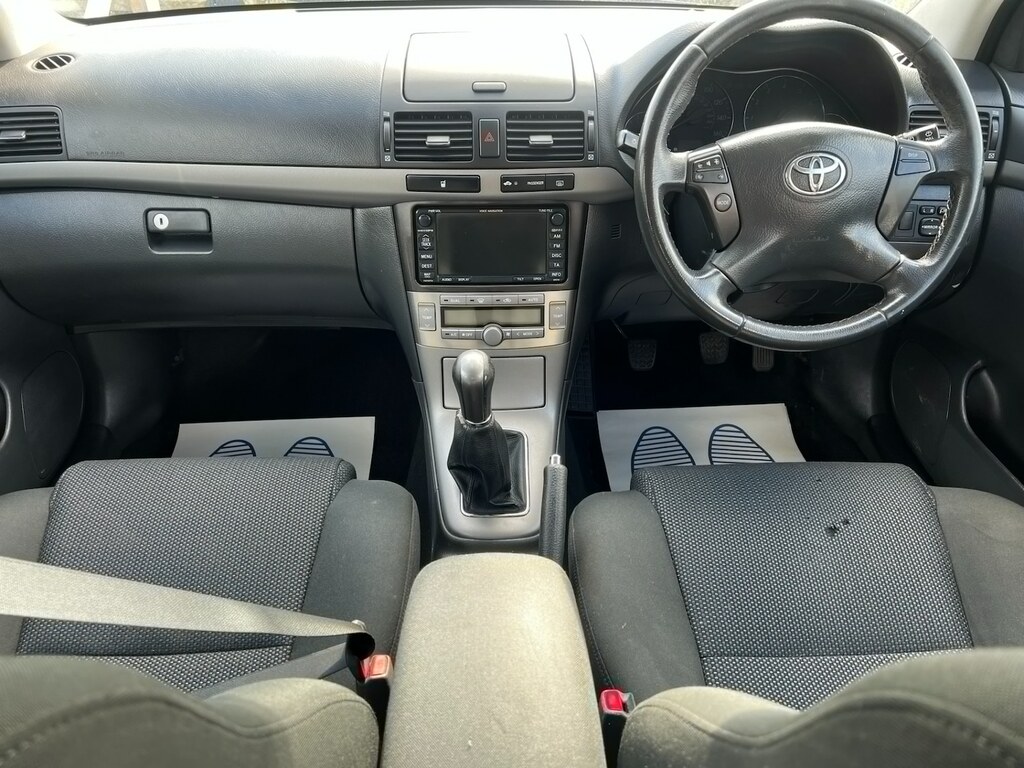 Toyota Avensis 1.8 Vvt-i Tr Local Car, Sold By Us Many Years Silver #3