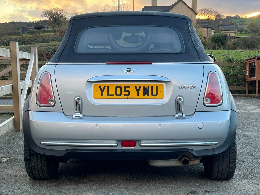 Mini Convertible 1.6 Cooper Huge History, Stunning. Be Quick Silver #6