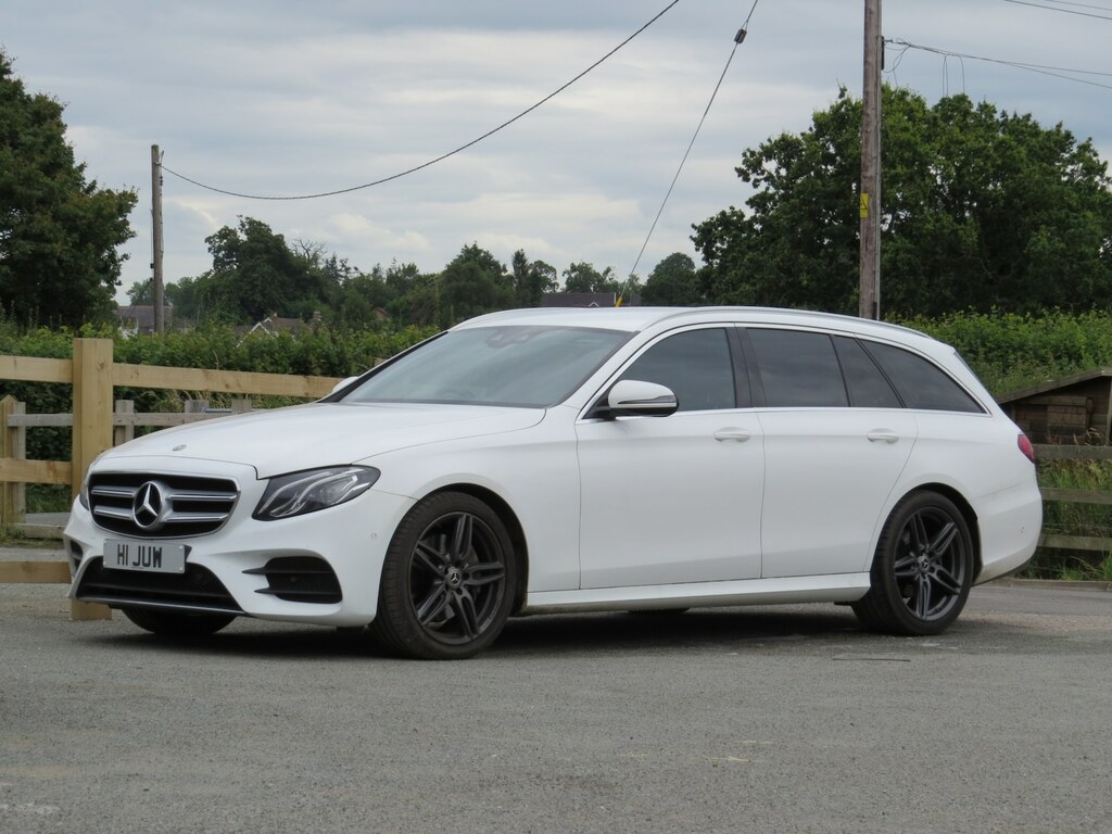 Mercedes-Benz E Class E220d Amg Line 9G-tronic White