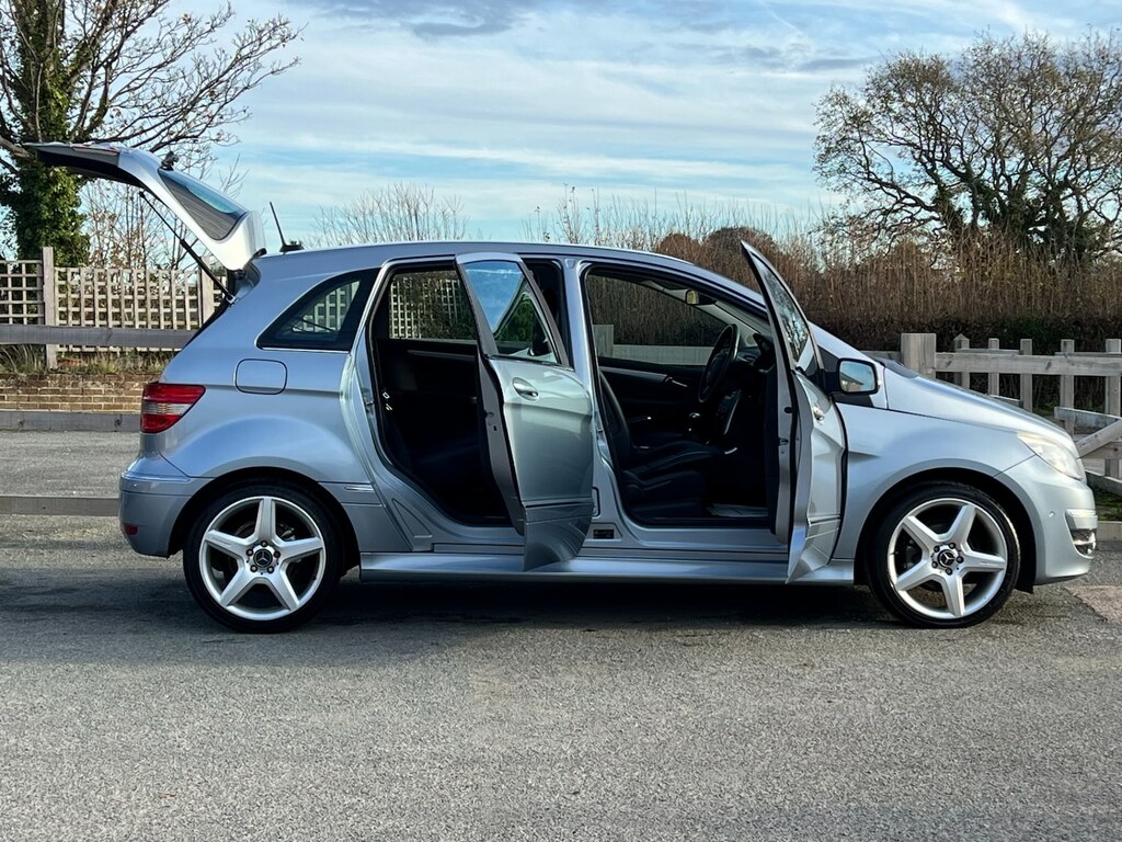 Mercedes-Benz B Class B160 Blueefficiency Sport Low Miles 67,000 Blue #2