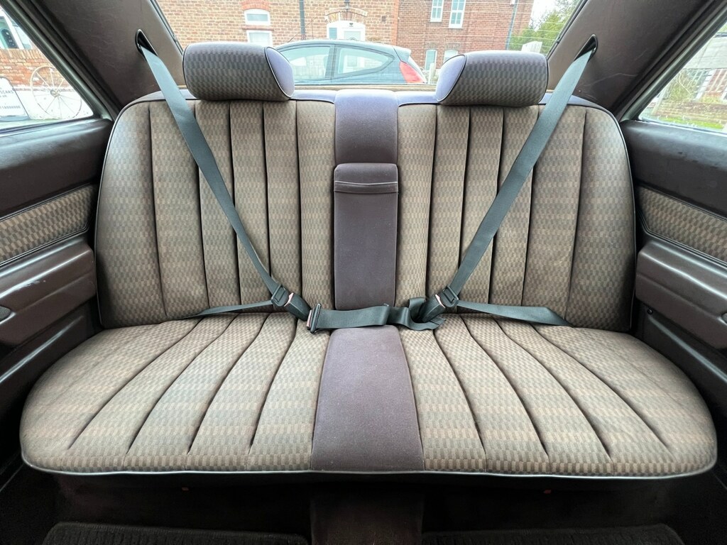 Mercedes-Benz 190 190E 2.0 Silver #3