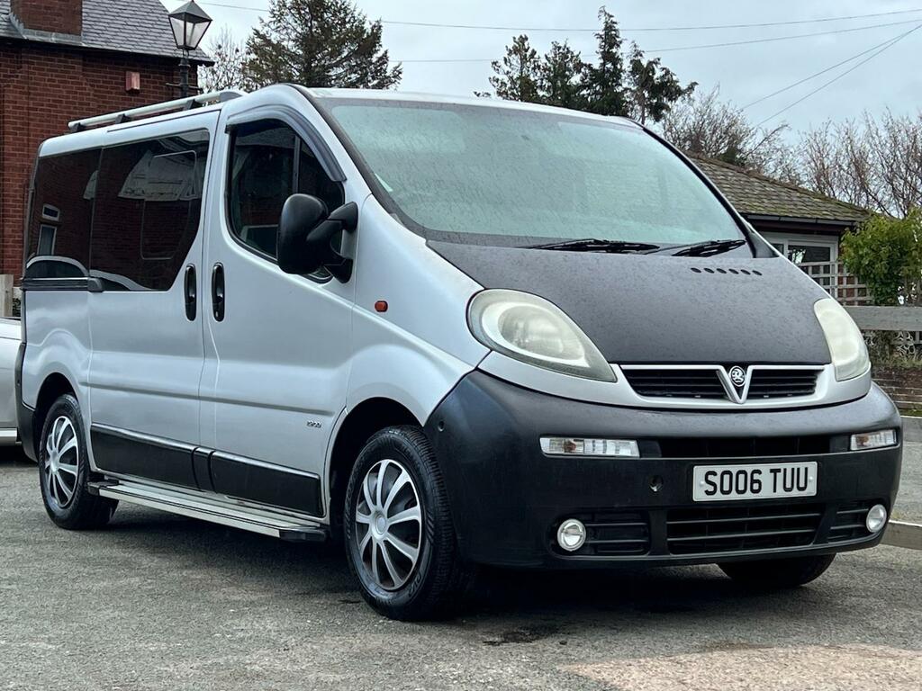 Vauxhall Vivaro 1.9Cdti 100Ps Combi 2.9T SO06TUU Silver #2