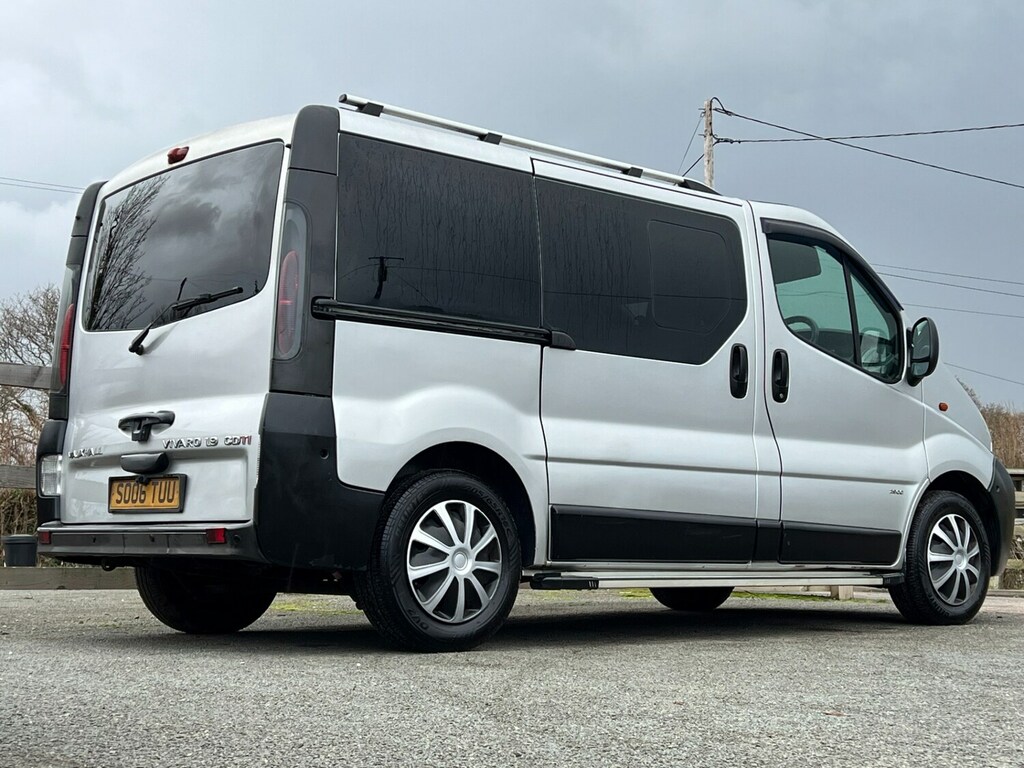 Vauxhall Vivaro 1.9Cdti 100Ps Combi 2.9T SO06TUU Silver #6