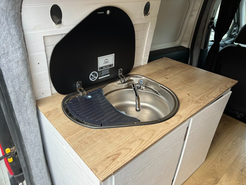 Fiat Doblo 1.3 Multijet 16V Camper Van Full Conversion Microc White