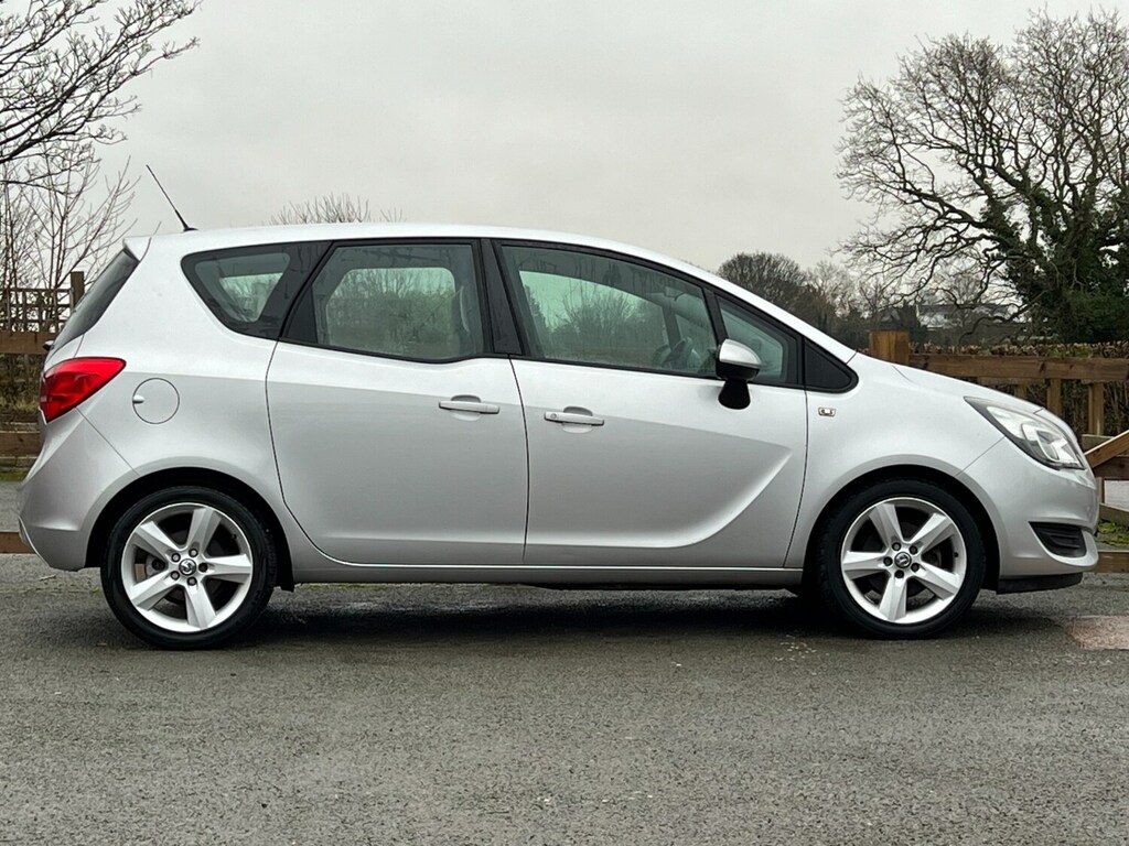 Vauxhall Meriva 1.4I 16V Exclusiv Low Miles Super Car Service DS65XPK Silver #4