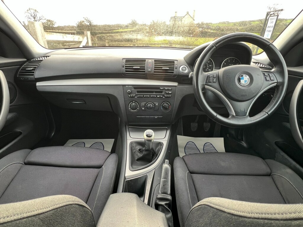 BMW 1 Series 116I 2.0 Sport DV09YJU Black #2