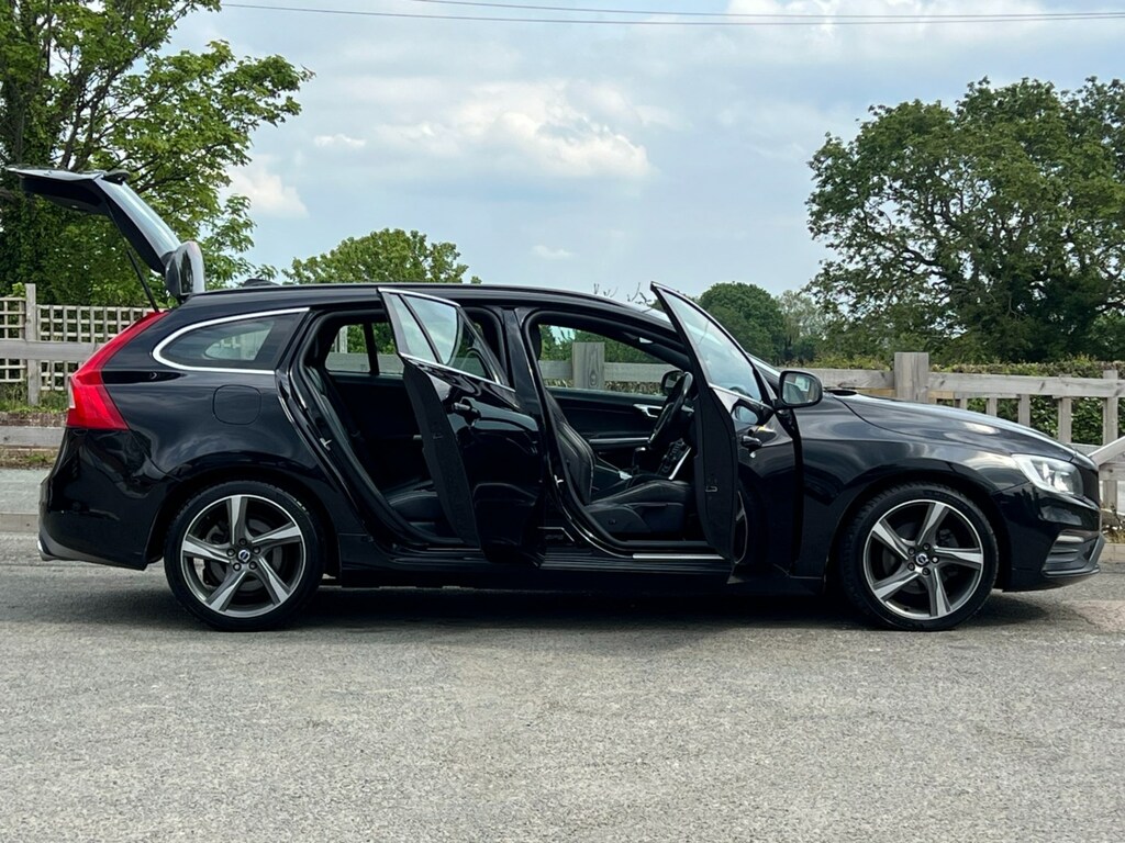 Volvo V60 D4 190 R Design Nav 1 Former Keeper 12 Servi WD65OBS Black #3