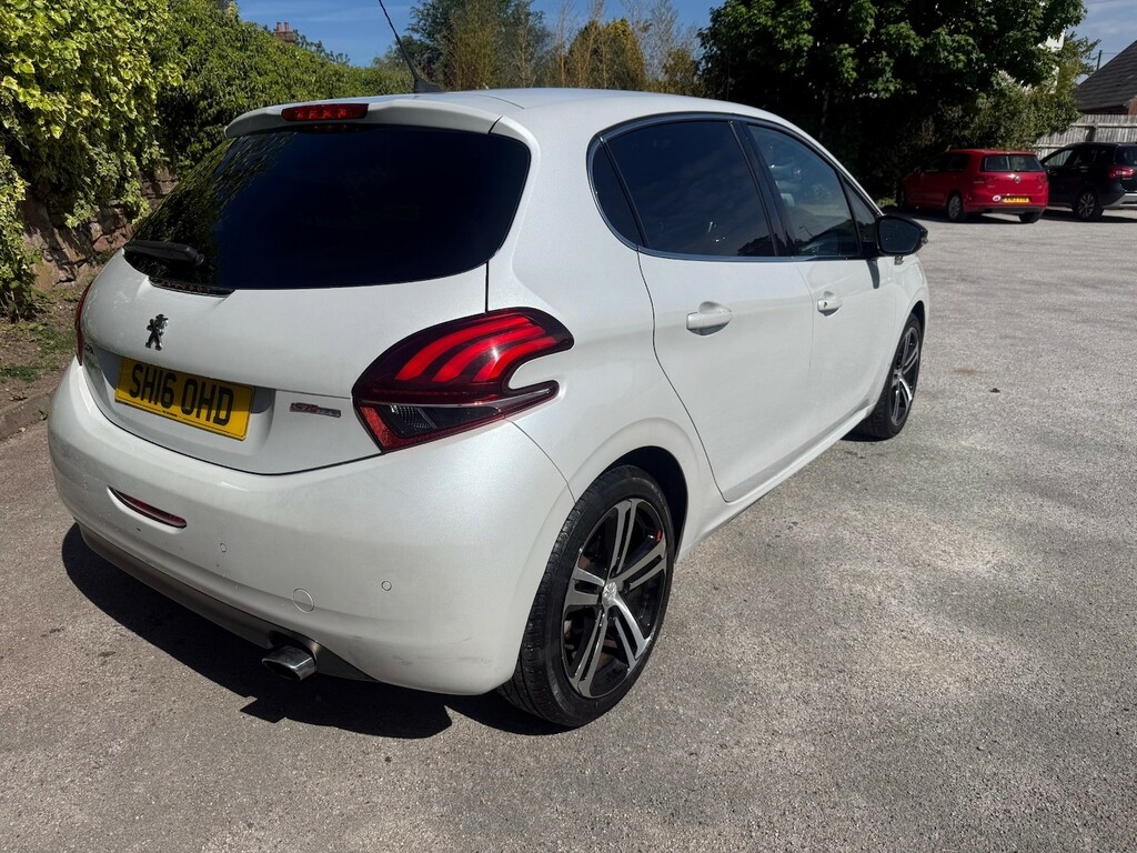 Peugeot 208 1.2 Puretech 110 Gt Line Hatchback Manu SH16OHD White #4