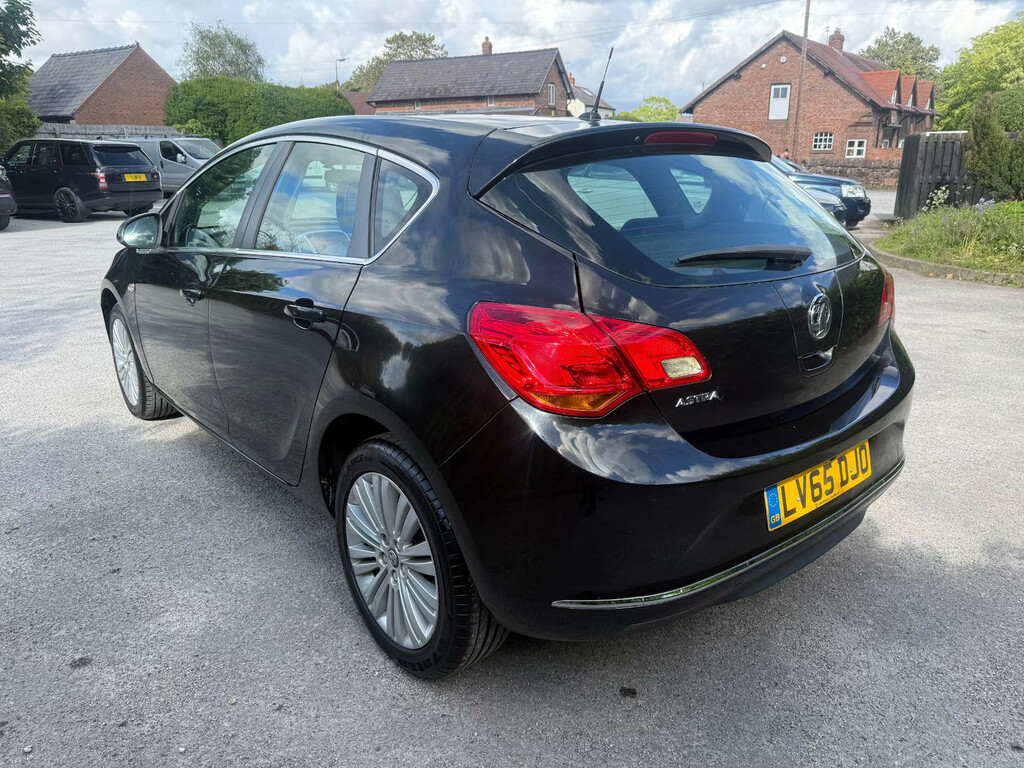 Vauxhall Astra 1.4I 16V Excite Hatchback Black #6