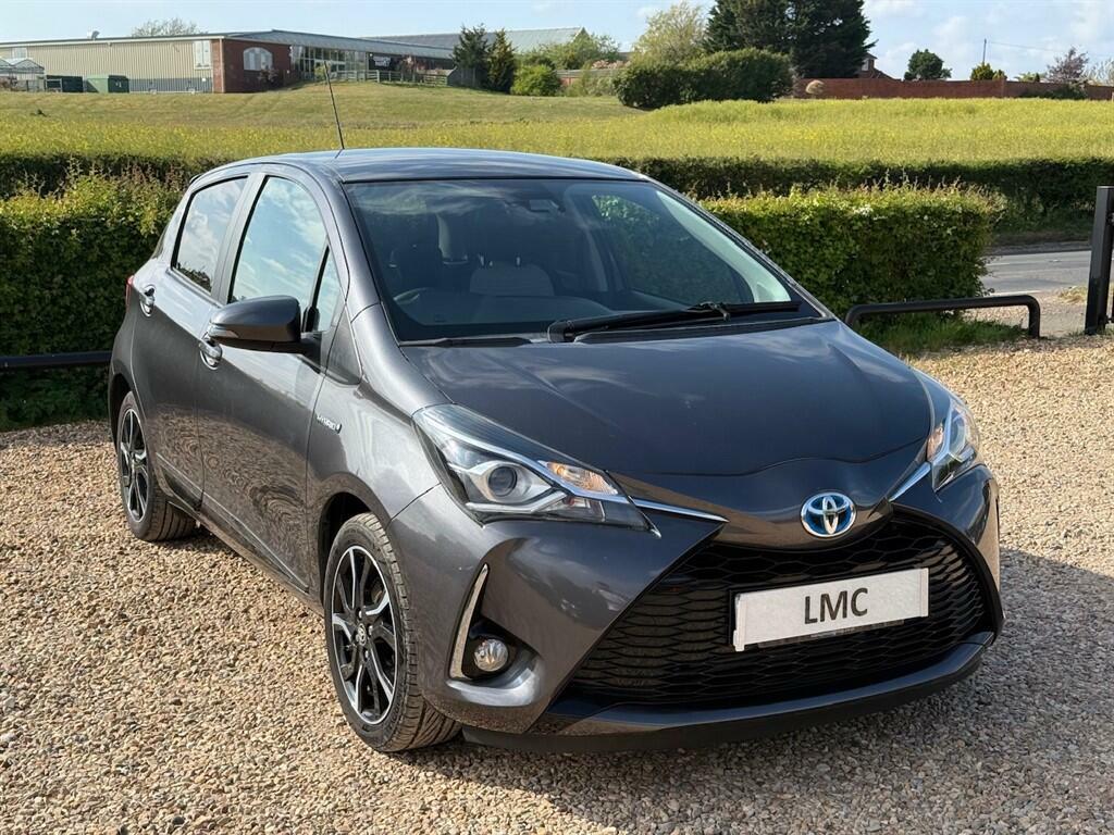 Toyota Yaris 1.5 Vvt-h Design E-cvt Euro 6 Ss HT17BWX Grey #2