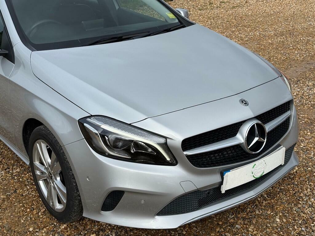 Mercedes-Benz A Class 1.5 A180d Sport Premium 7G-dct Euro 6 Ss Silver #3