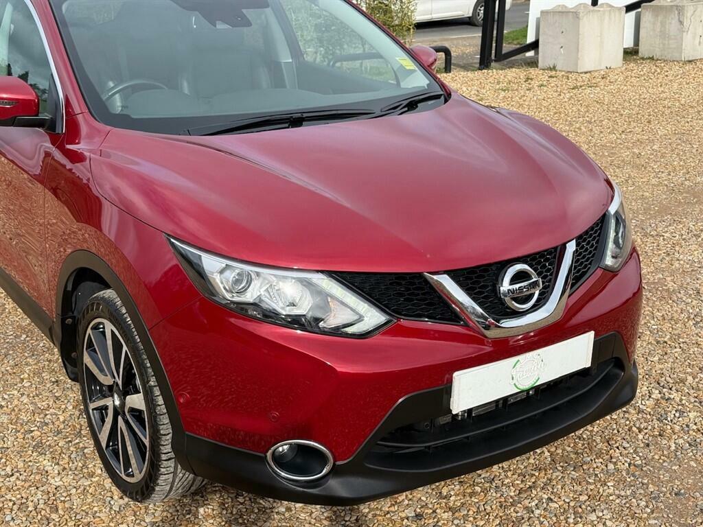 Nissan Qashqai 1.6 Dci Tekna Xtron 2Wd Euro 6 Ss Red #3