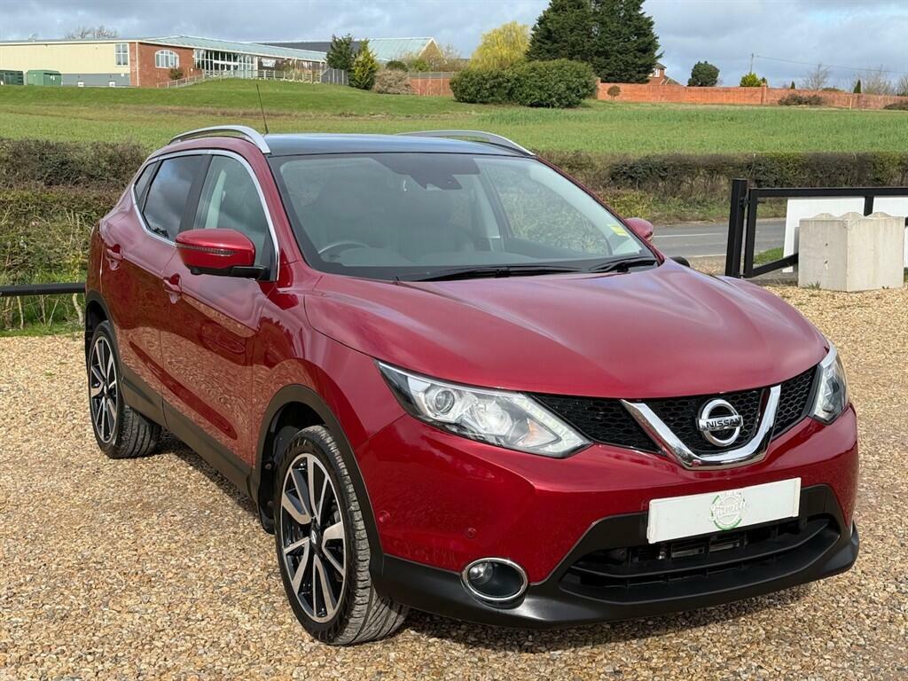 Nissan Qashqai 1.6 Dci Tekna Xtron 2Wd Euro 6 Ss Red #2