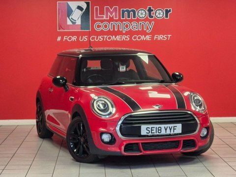 Mini Hatch 1.5 Cooper Red