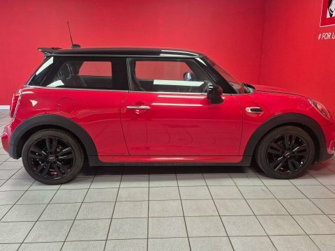 Mini Hatch 1.5 Cooper SE18YYF Red #3