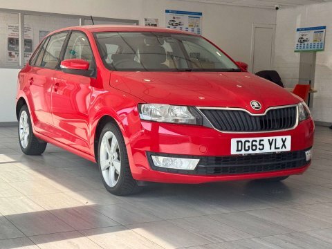 Skoda Rapid Spaceback 1.4 Rapid Spaceback DG65YLX Red #4