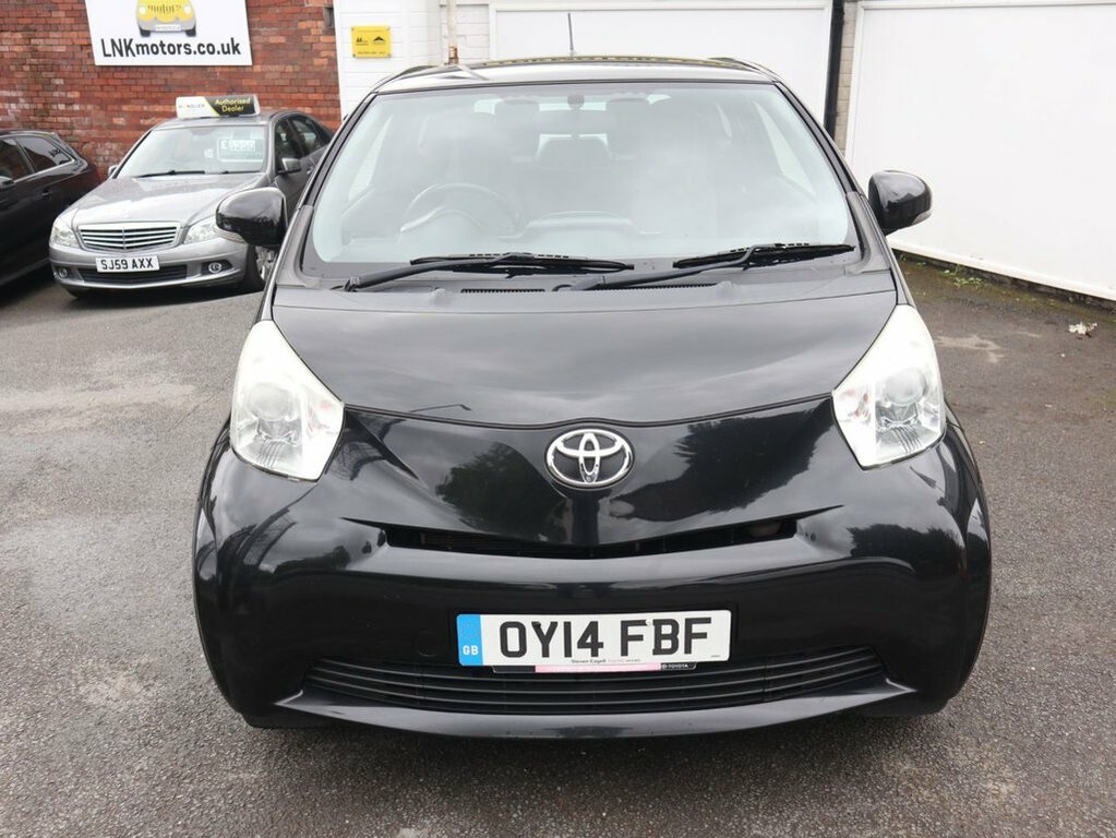 Toyota IQ Hatchback Black #4